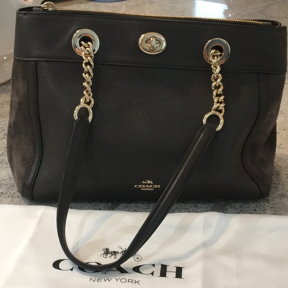 Coach Handbags - EUC Coach bag